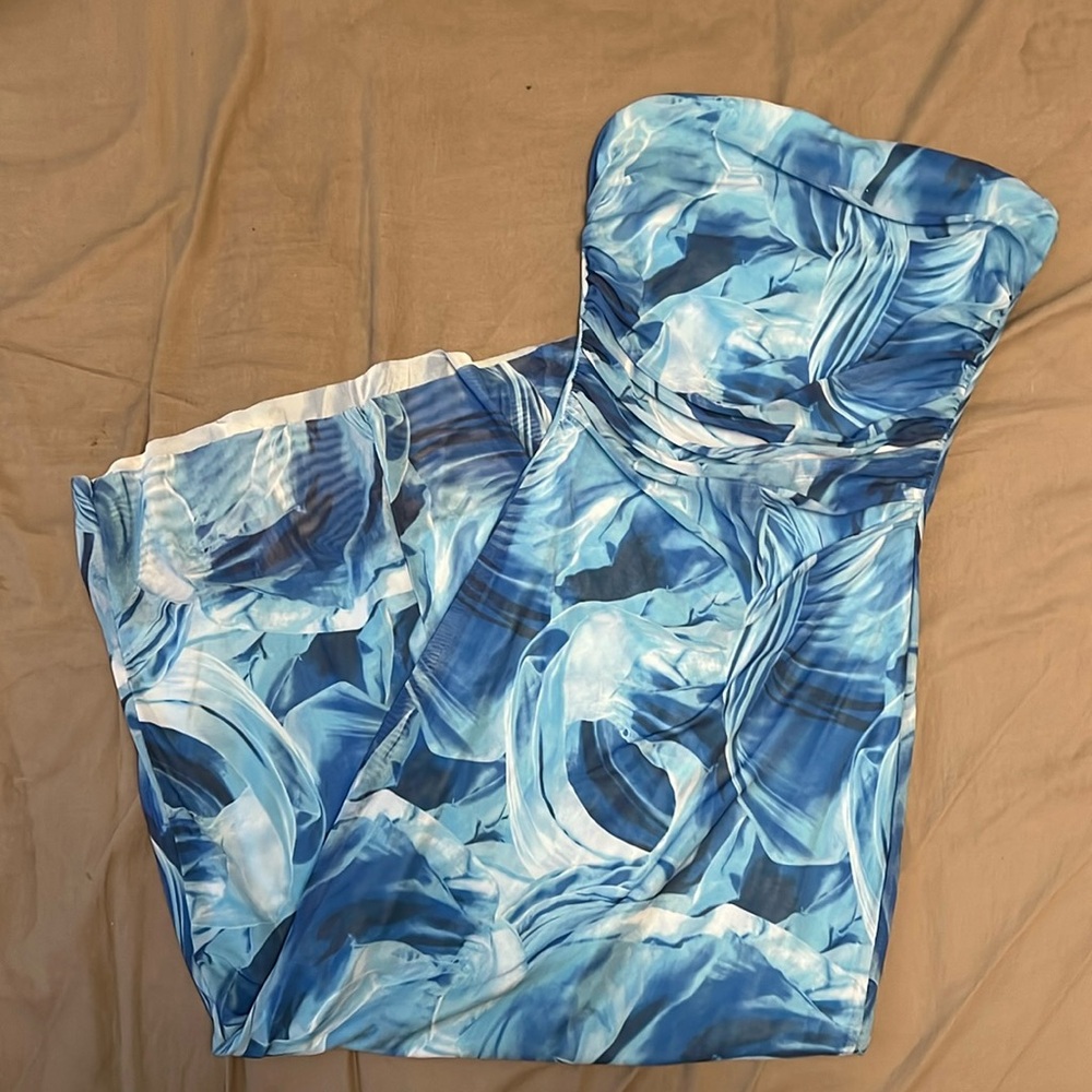 Swirl bodycon maxi dress